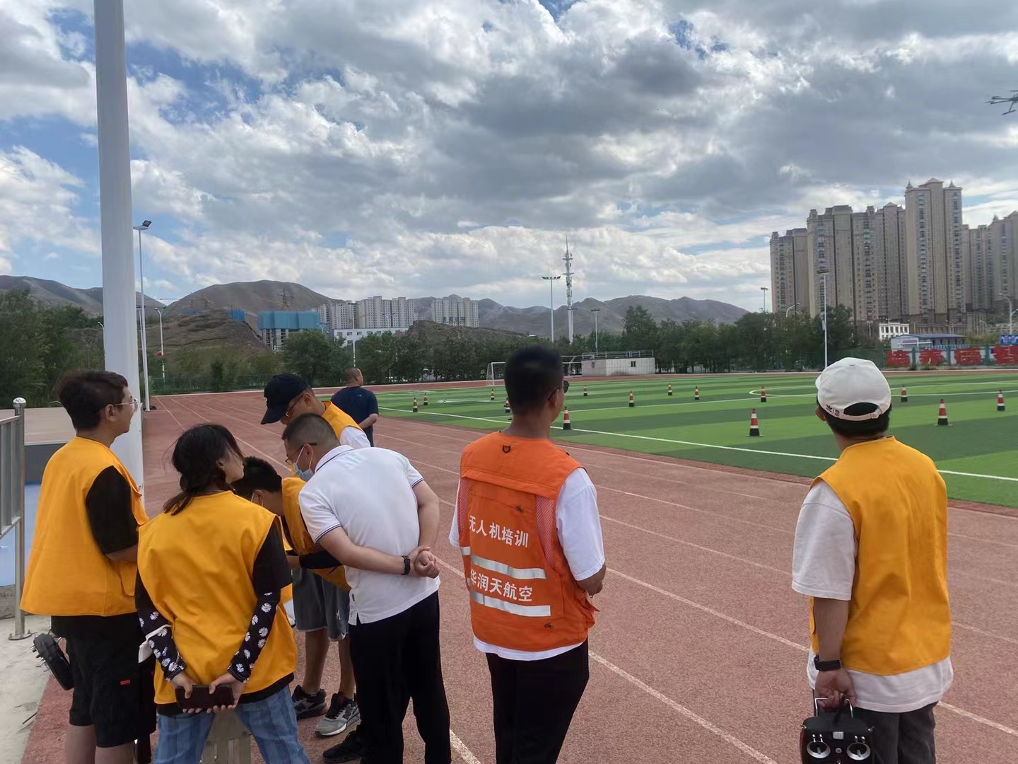 新疆无人机培训：无人机合法飞行需要具备四个条件