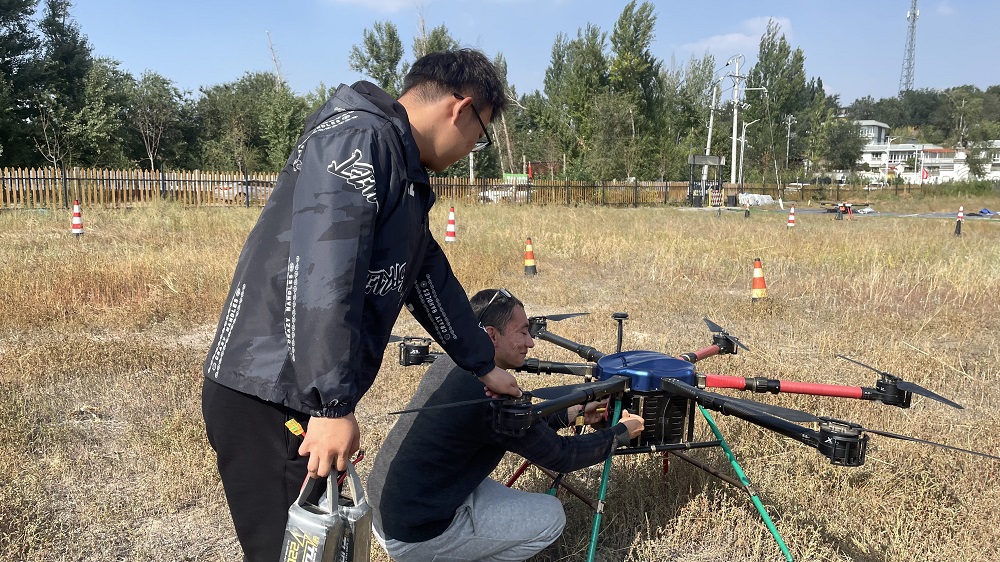 保华润天新疆无人机培训:你简历上最亮眼的“技能”加分项!