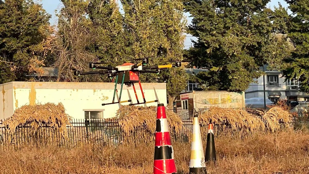 你的飞行生涯起点:保华润天新疆无人机03考点不只是培训基地