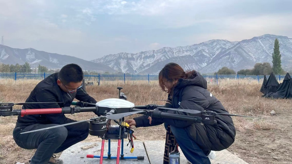 学会为止：新疆保华润天无人机培训承诺包教包会