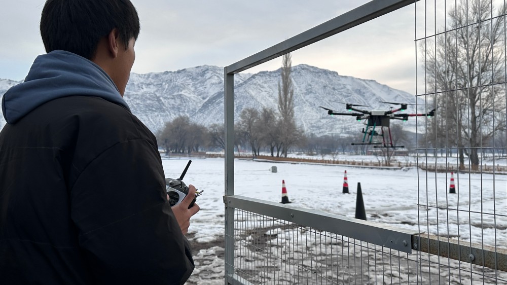 新疆无人机培训线上理论+线下实操，保华润天创新模式