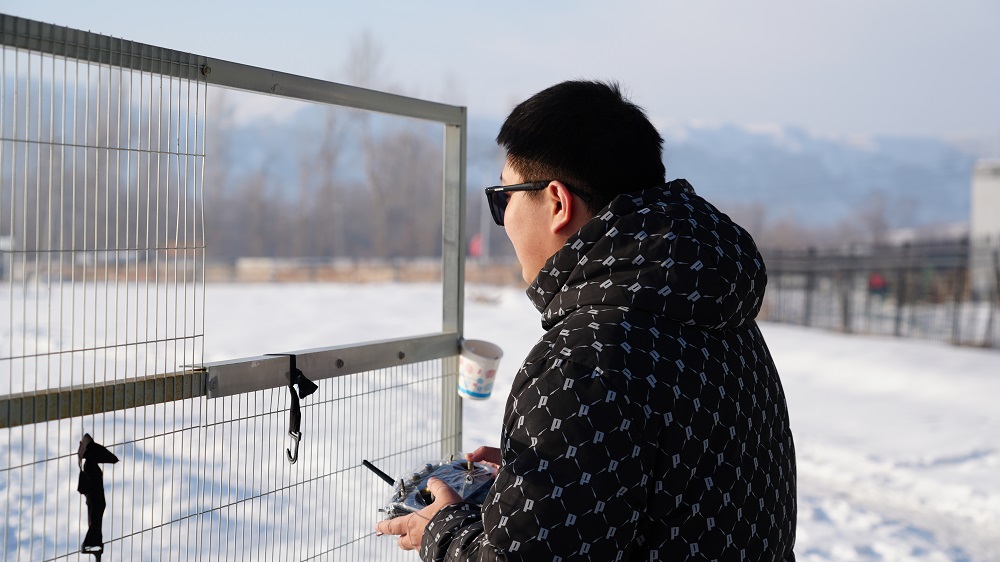 新疆CAAC无人机培训：保华润天零基础25天速成，不过免费重修