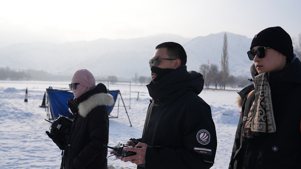 学无人机到保华润天航空，新疆专业培训包教包会