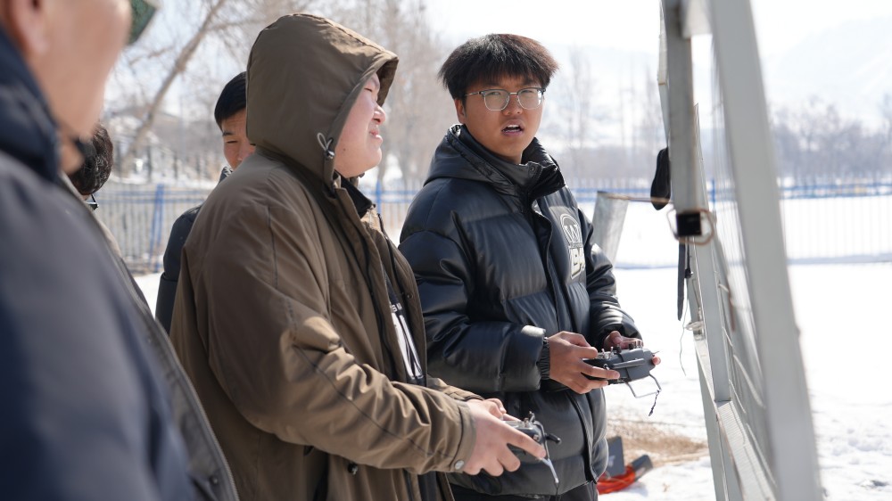 新疆无人机培训考证中心——保华润天航空